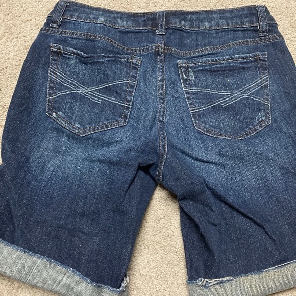 Women’s Size 5/6 Aeropostale Denim Shorts PreOwned - Picture 4 of 5